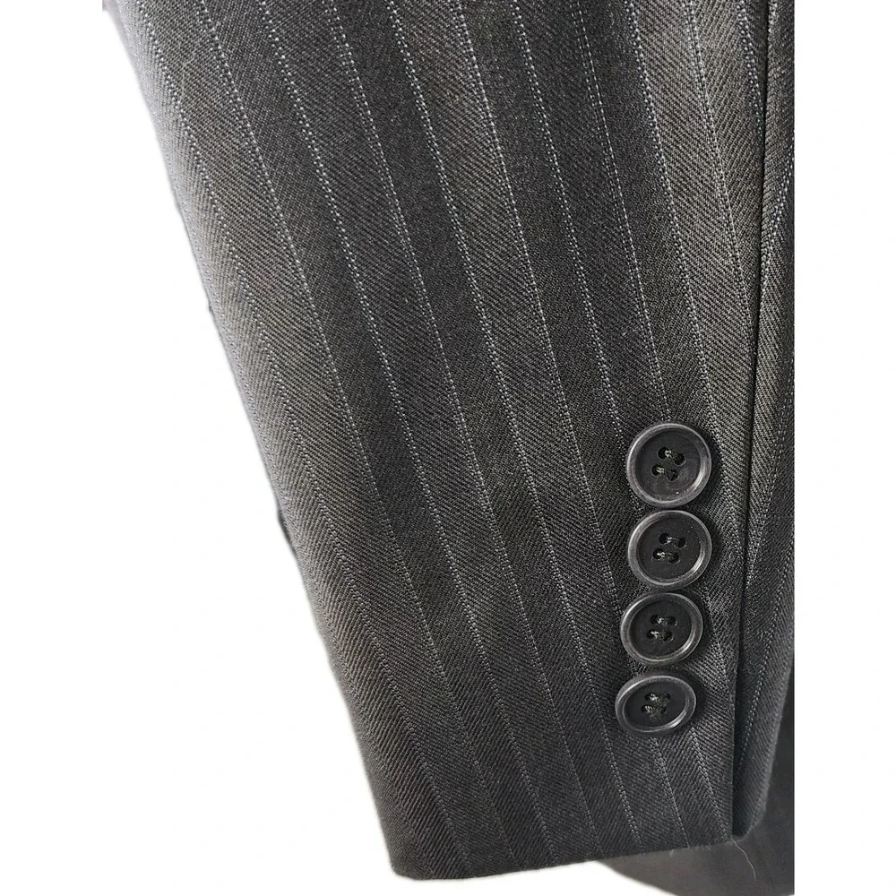 Jos A Bank Signature Gold Wool Business Suit Mens 44L x 39 Gray Pinstripe Career